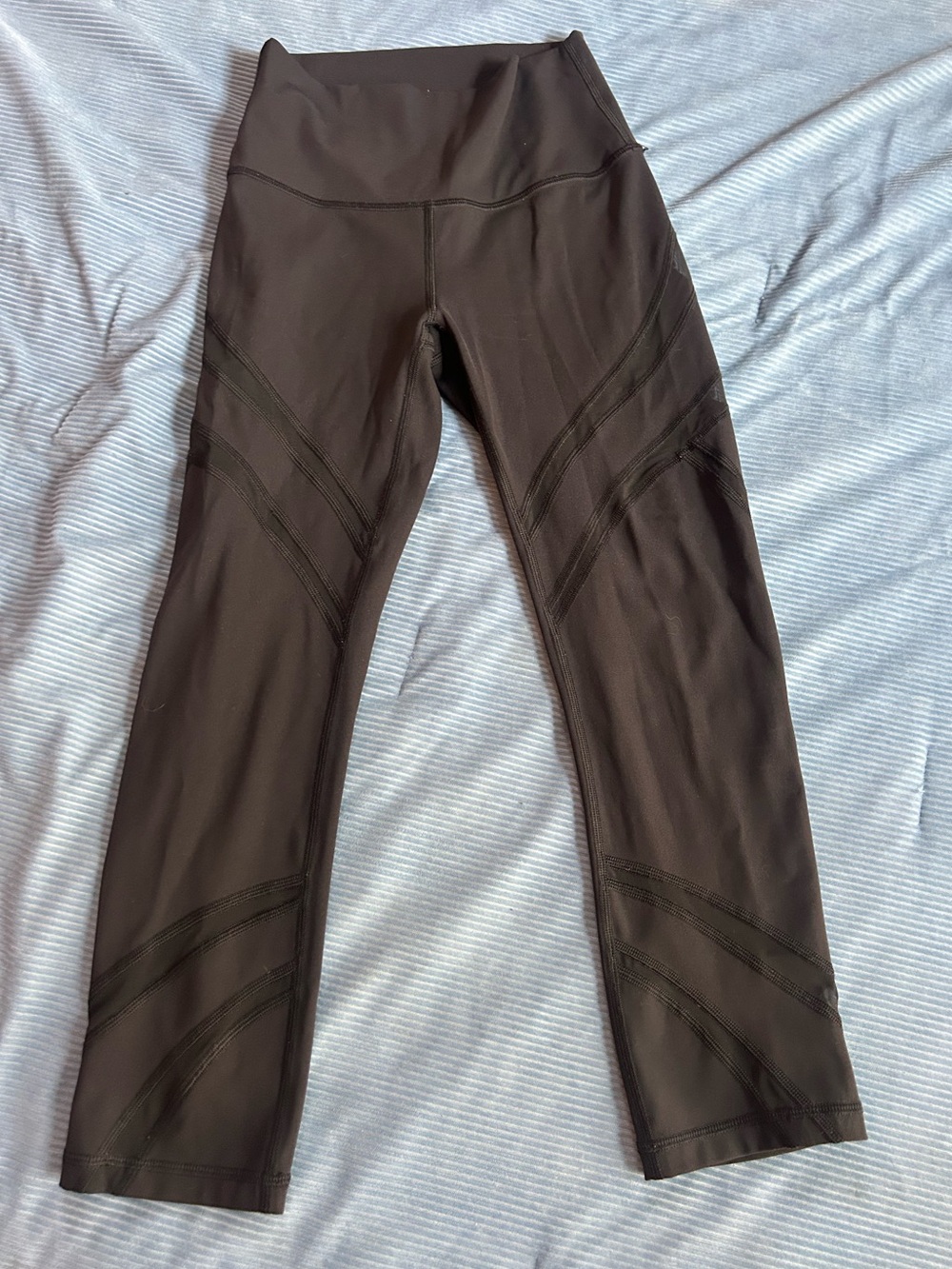 Lululemon Black High-Waist Workout Leggings sheer strip panels 4